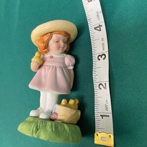 Avon Limited Edition Easter Figurine 1985